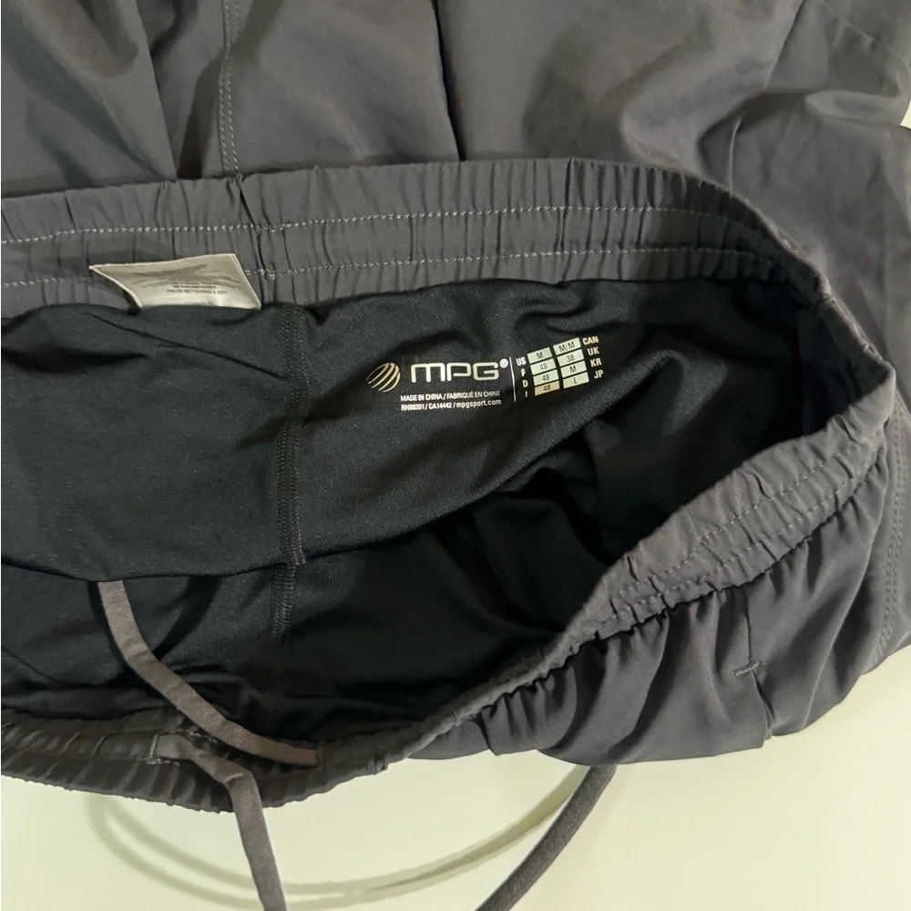 MPG Shorts I Men’s I Dark Gray